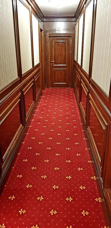 Pensiunea La Plopii Fara Sot Iasi Esterno foto